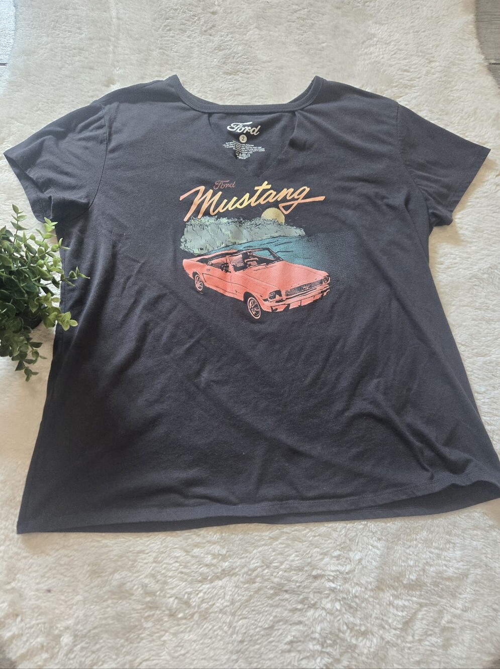 Ford Mustang Gray Graphic Cutout Casual Americana T-Shirt, 2X